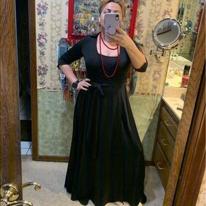 A beautifully Maxy black dress
